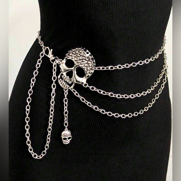 Accessories - 🔥 BRAND NEW Silver Skull Chain Belt Rhinestones GOTH edgy bling bling